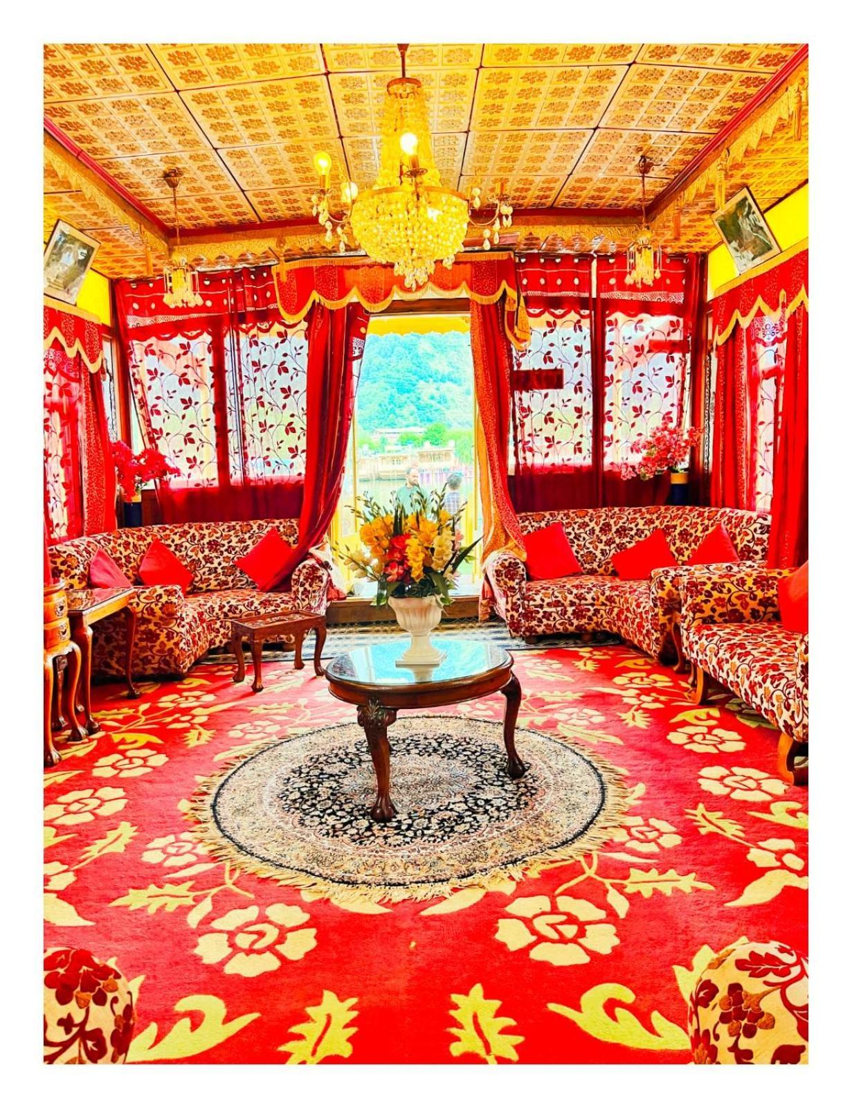 فندق Mossess Group Of Houseboats Srīnagar المظهر الخارجي الصورة