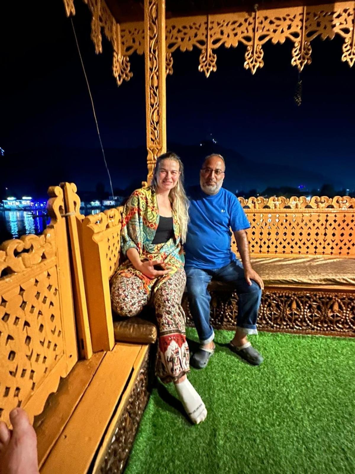 فندق Mossess Group Of Houseboats Srīnagar المظهر الخارجي الصورة